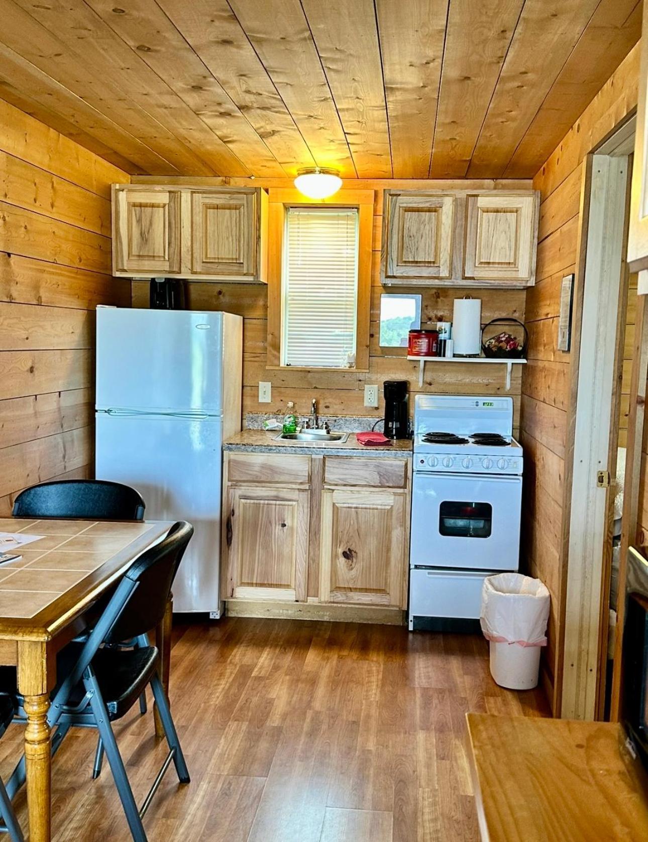 Lakeside Motel, Cabins And Rv Kingston Extérieur photo